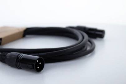 Cordial EM 1 FM XLR Verbindungskabel [1x XLR-Buchse 3 polig - 1x XLR-Stecker 3 polig] Schwarz