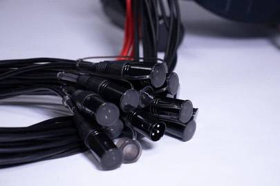 Cordial EYD 16-4 C 30 Multicore Kabeltrommel 30m Anzahl Eingänge:4 x Anzahl Ausgänge:16 x