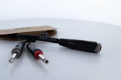 Cordial 14885 Klinke Audio Y-Adapter [1x Klinkenbuchse 6.3mm (stereo) - 2x Klinkenstecker 6.3mm (mono)] 0.30m Schwarz PVC-Mantel