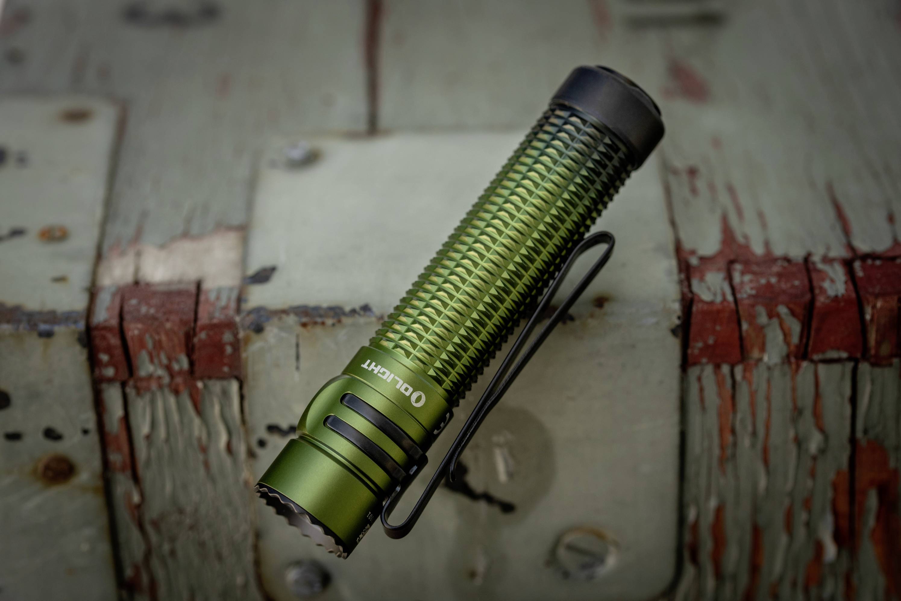 OLight Warrior Mini 3 LED Taschenlampe akkubetrieben 1750lm 165h 122g