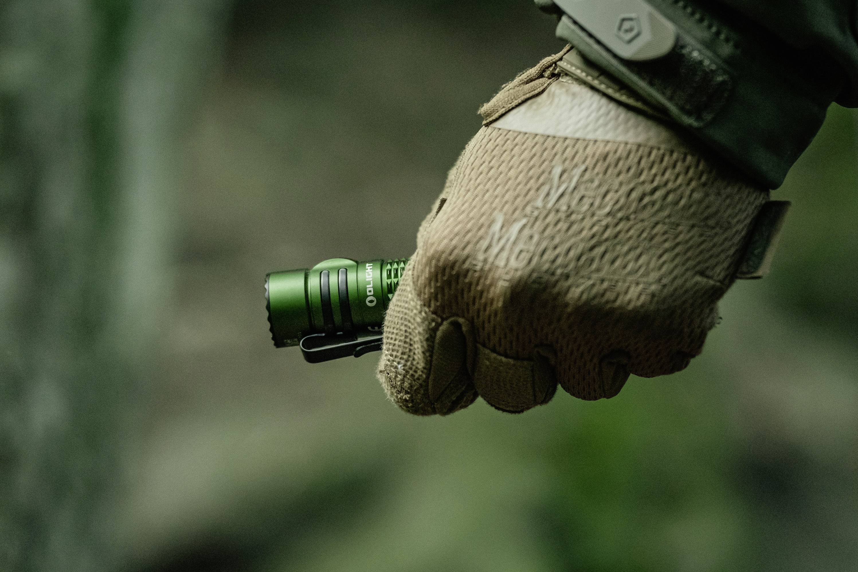 OLight Warrior Mini 3 LED Taschenlampe akkubetrieben 1750lm 165h 122g