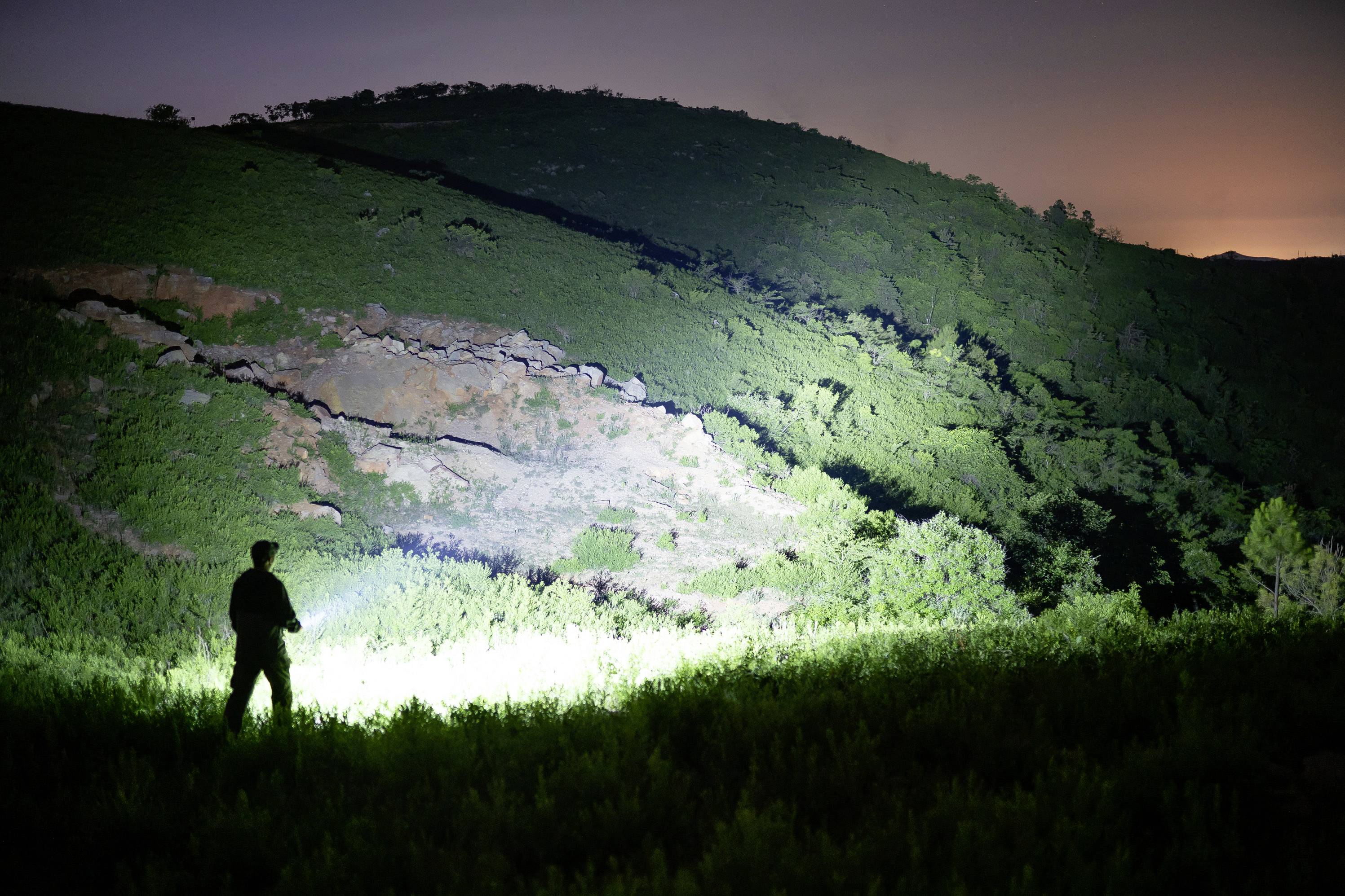 OLight Warrior Mini 3 LED Taschenlampe akkubetrieben 1750lm 165h 122g