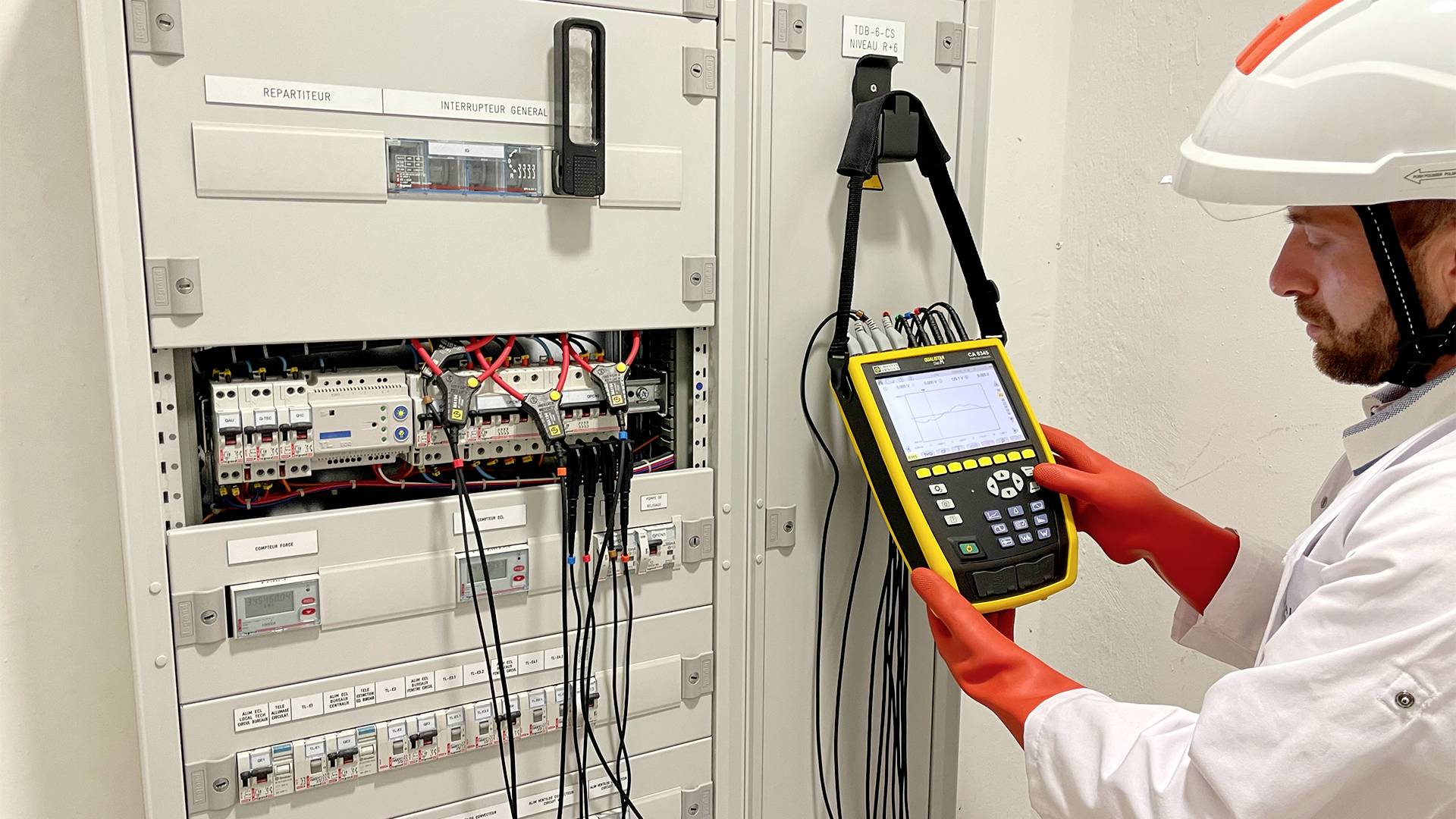 Chauvin Arnoux CA 8345 Netz-Analysegerät 3phasig Grafisches Display, mit Loggerfunktion