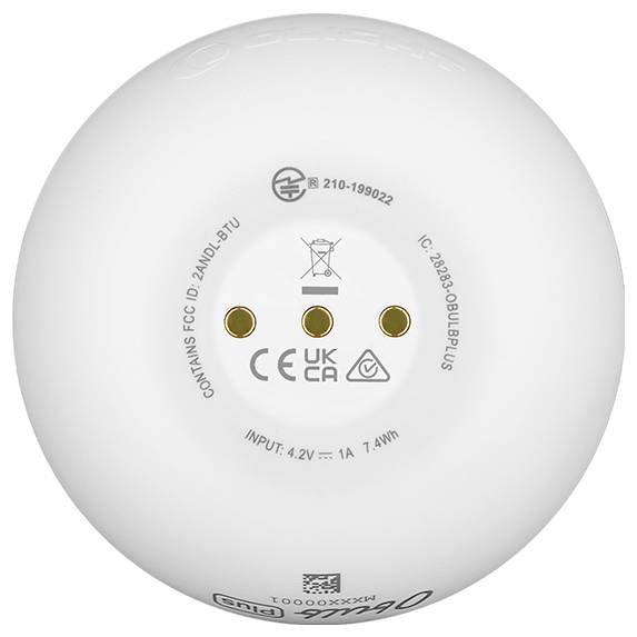 Rückseite einer weißen elektrischen Glühbirne mit technischen Angaben wie FCC ID, CE-Kennzeichnung und Eingangsspannung von 4,2V.