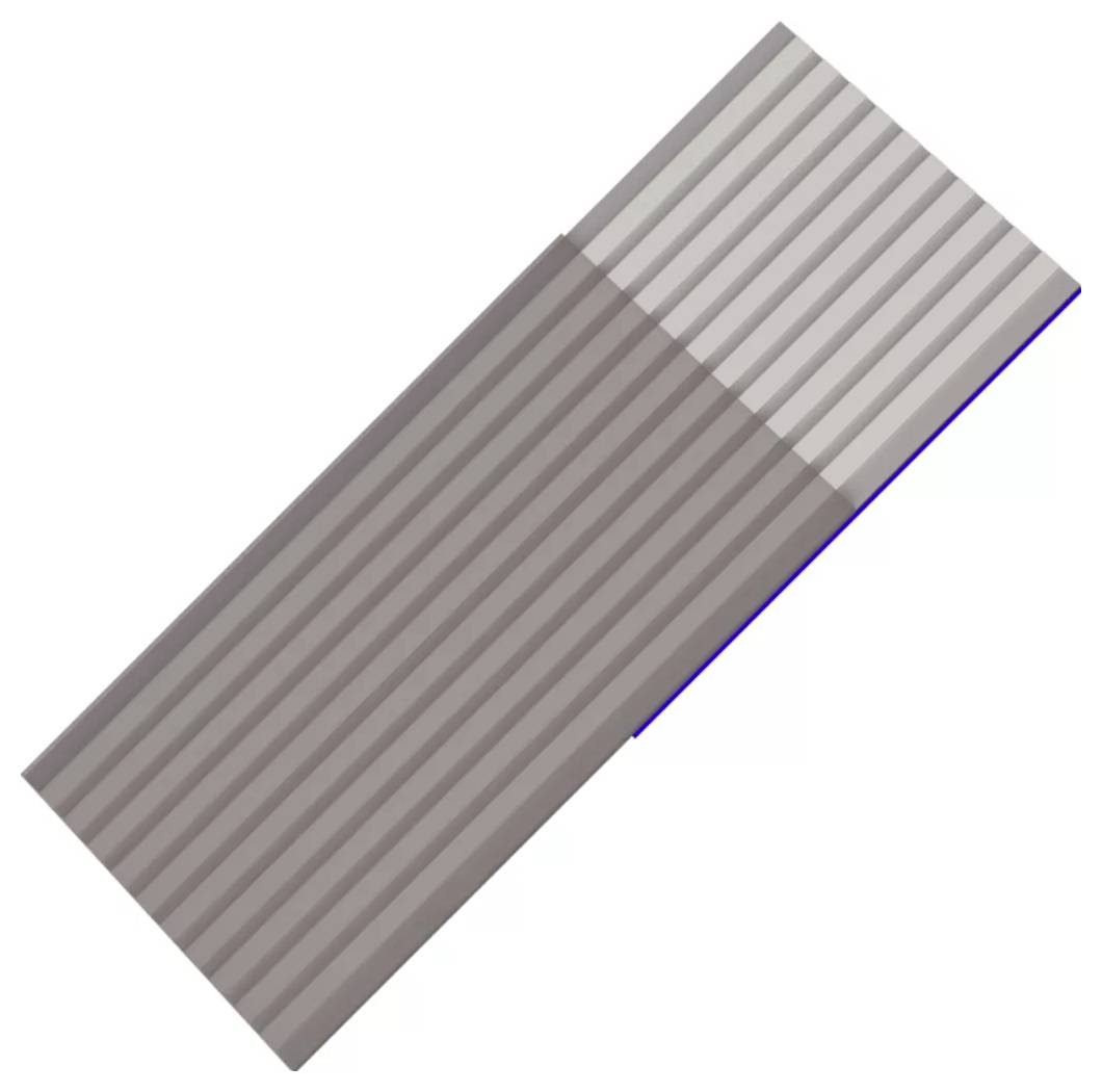 Diagonal gerilltes Metallpaneel oder Dachblech, graubraun mit einem helleren silbernen Bereich an einem Ende.