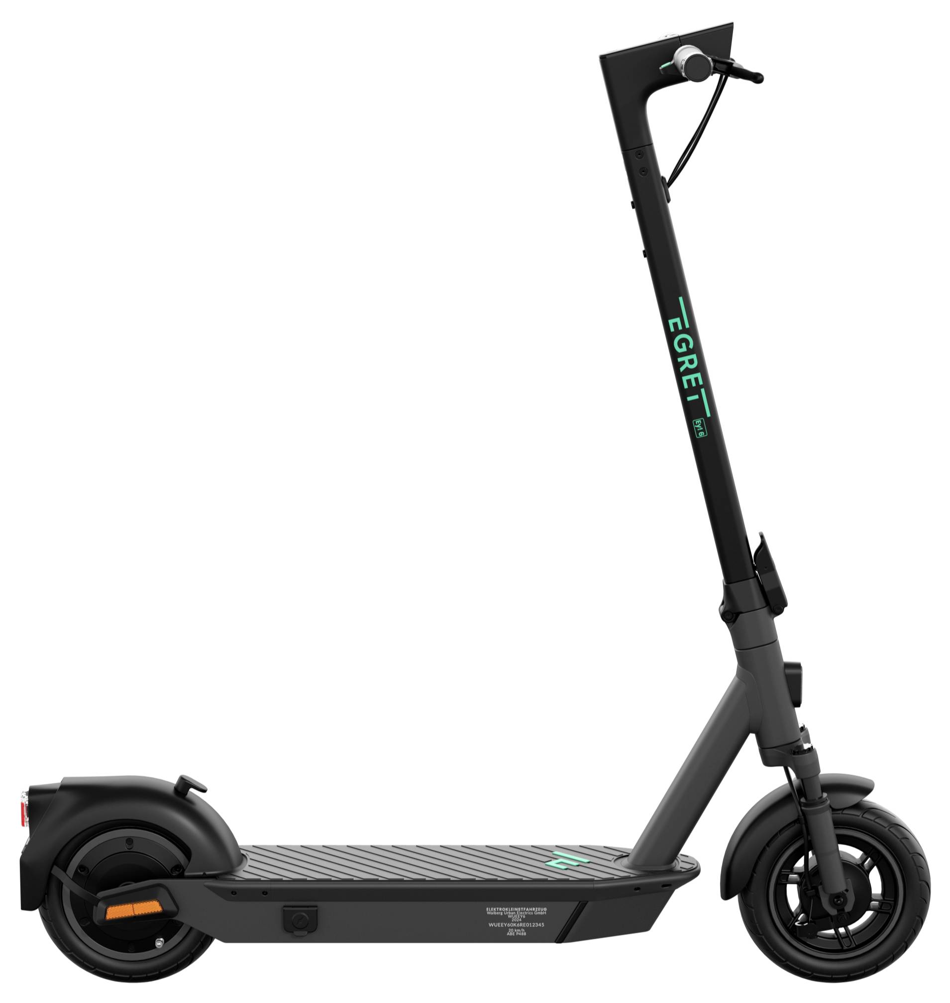 Elektroroller mit schwarz-grauer Farbe, stehend aufrecht, mit grünem Markenlogo auf dem Lenker.