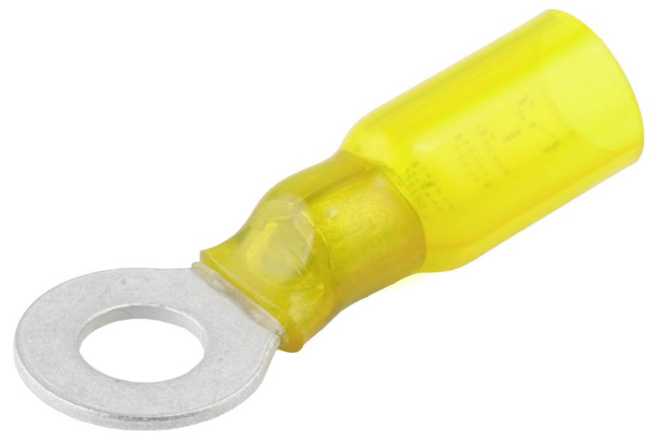 Gelbes isoliertes Ringkabelschuh mit Metallöse, das zum Verbinden von Drähten in elektrischen Systemen für sichere Verbindungen verwendet wird.