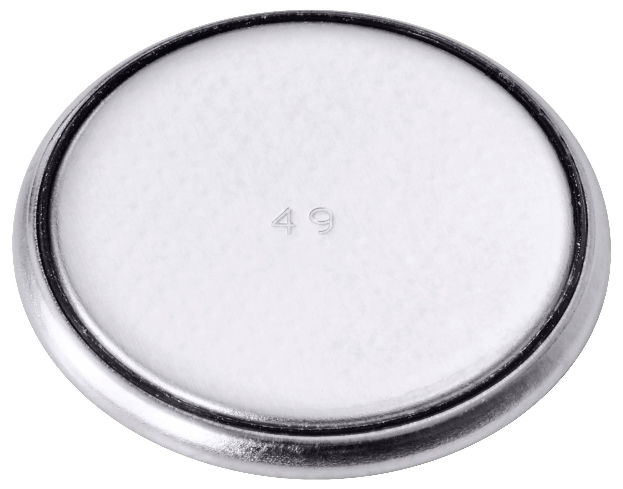 Eine Nahaufnahme einer kleinen, runden Knopfzellenbatterie aus Silber mit der Zahl '49' in der Mitte auf der Oberfläche.