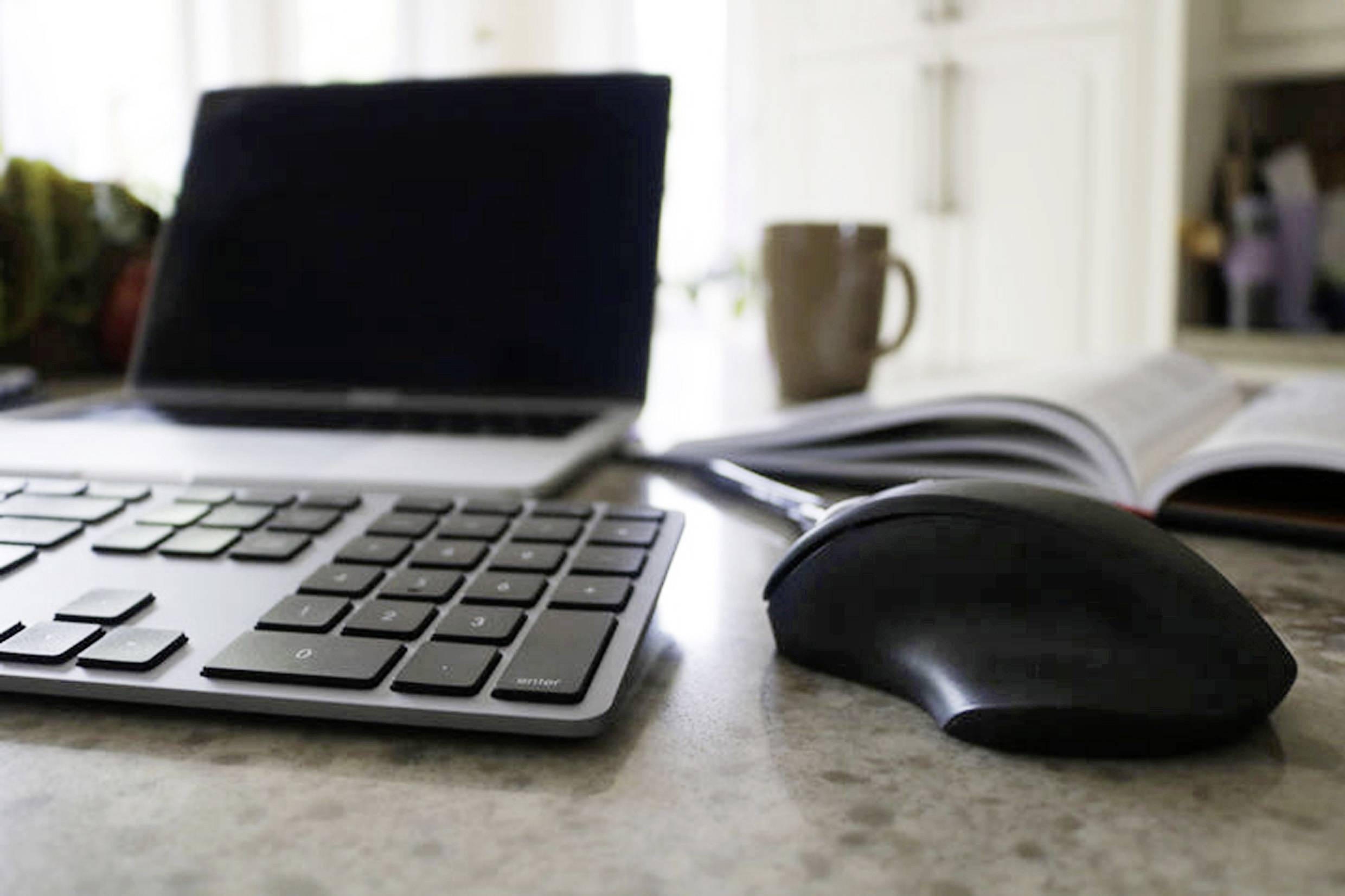 Matias M20DCBB Ergonomische Maus Kabellos Optisch Schwarz 4 Tasten 1000 dpi, 1600 dpi Ergonomisch