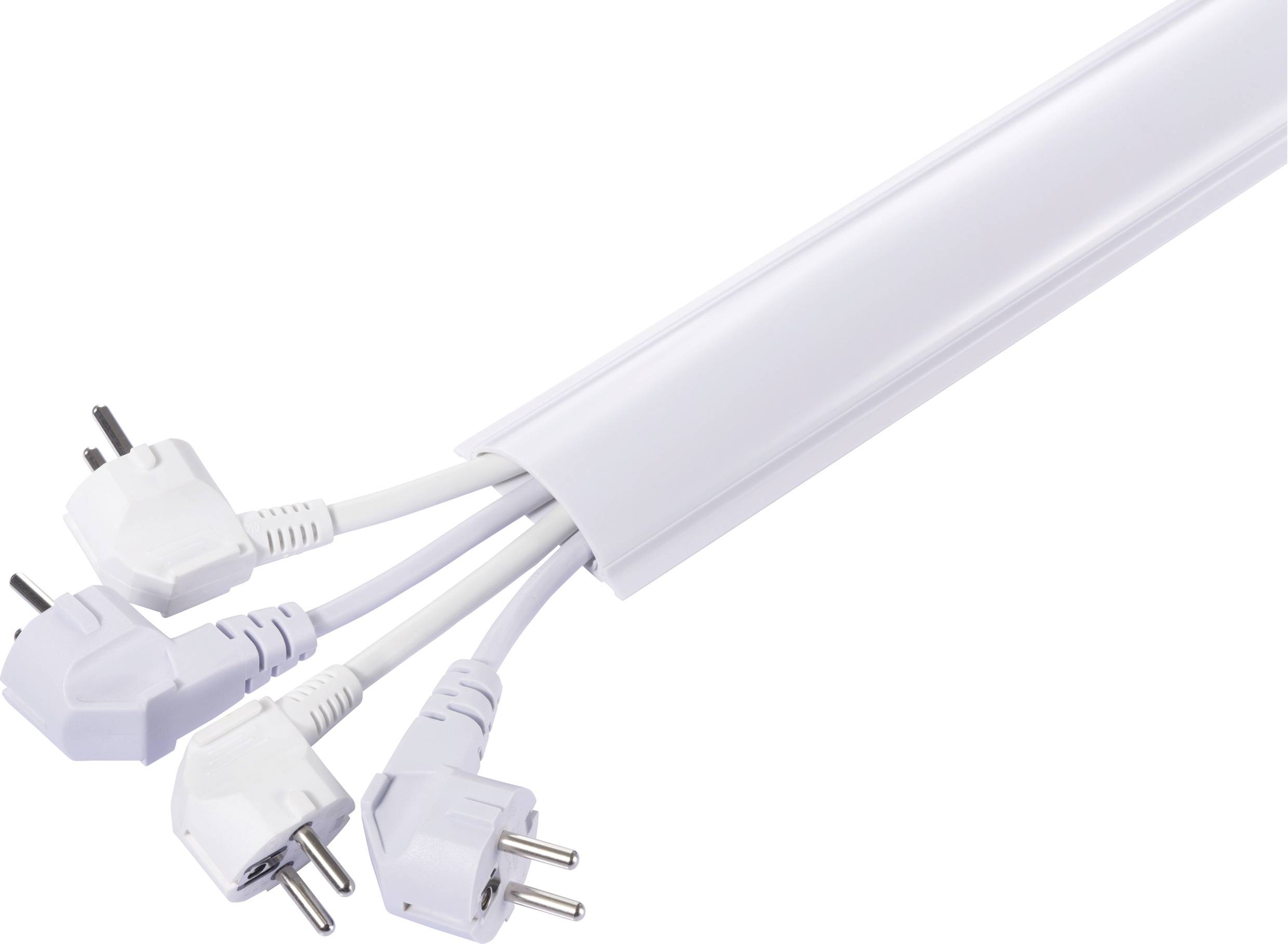 Vier weiße Eurostecker-Kabel verlaufen ordentlich durch eine weiße Kabelkanalabdeckung, die sie organisiert und schützt.
