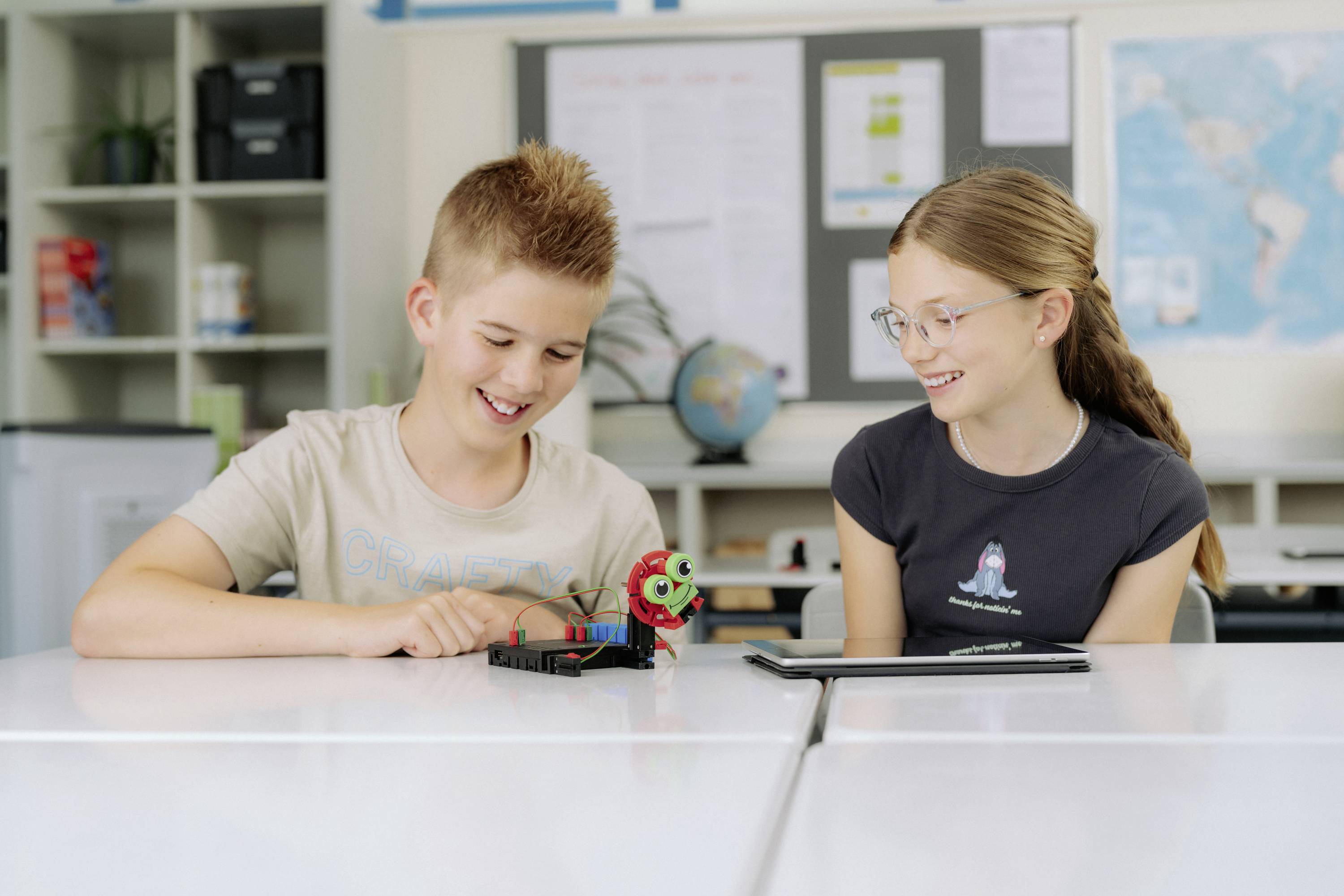 Fischertechnik education 574721 STEM Coding Max No Battery Experimentierkasten