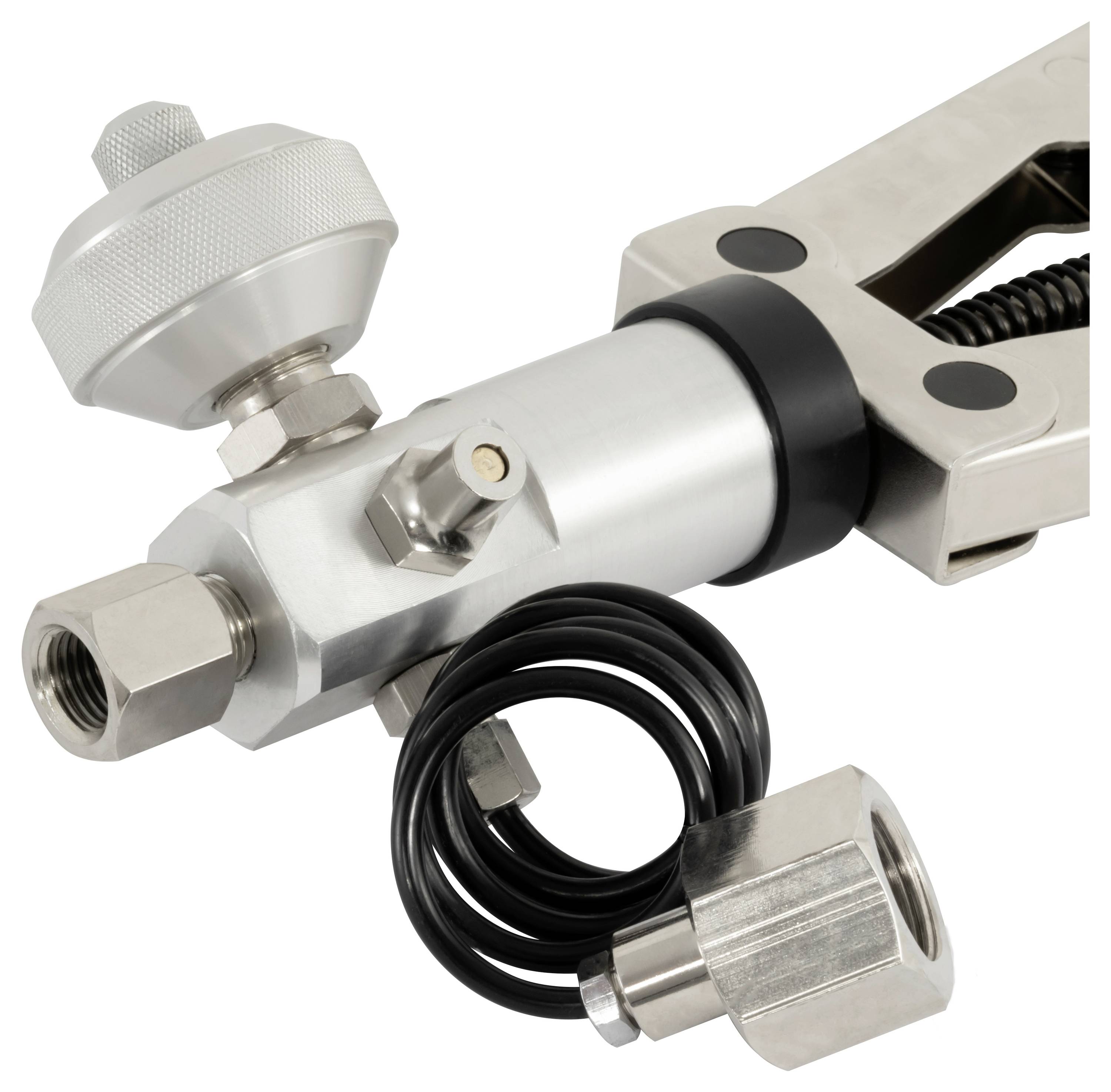 Metallische hydraulische Rohrschneidemaschine mit verstellbarem Kopf, Schraubenklemme und aufgewickelter Kabelanbringung auf weißem Hintergrund.