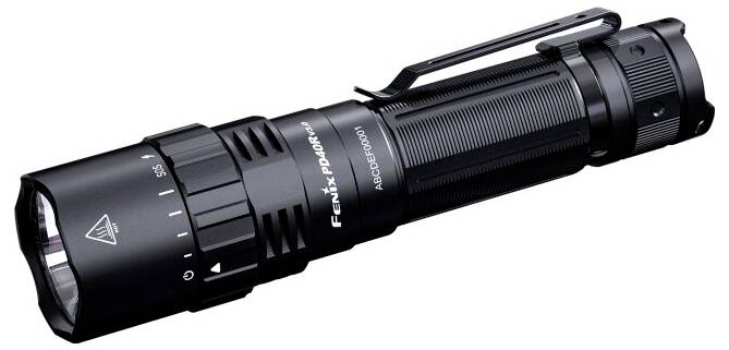 Fenix Light PD40R V3.0 FEPD40RV3 LED Taschenlampe akkubetrieben 3000lm 198g