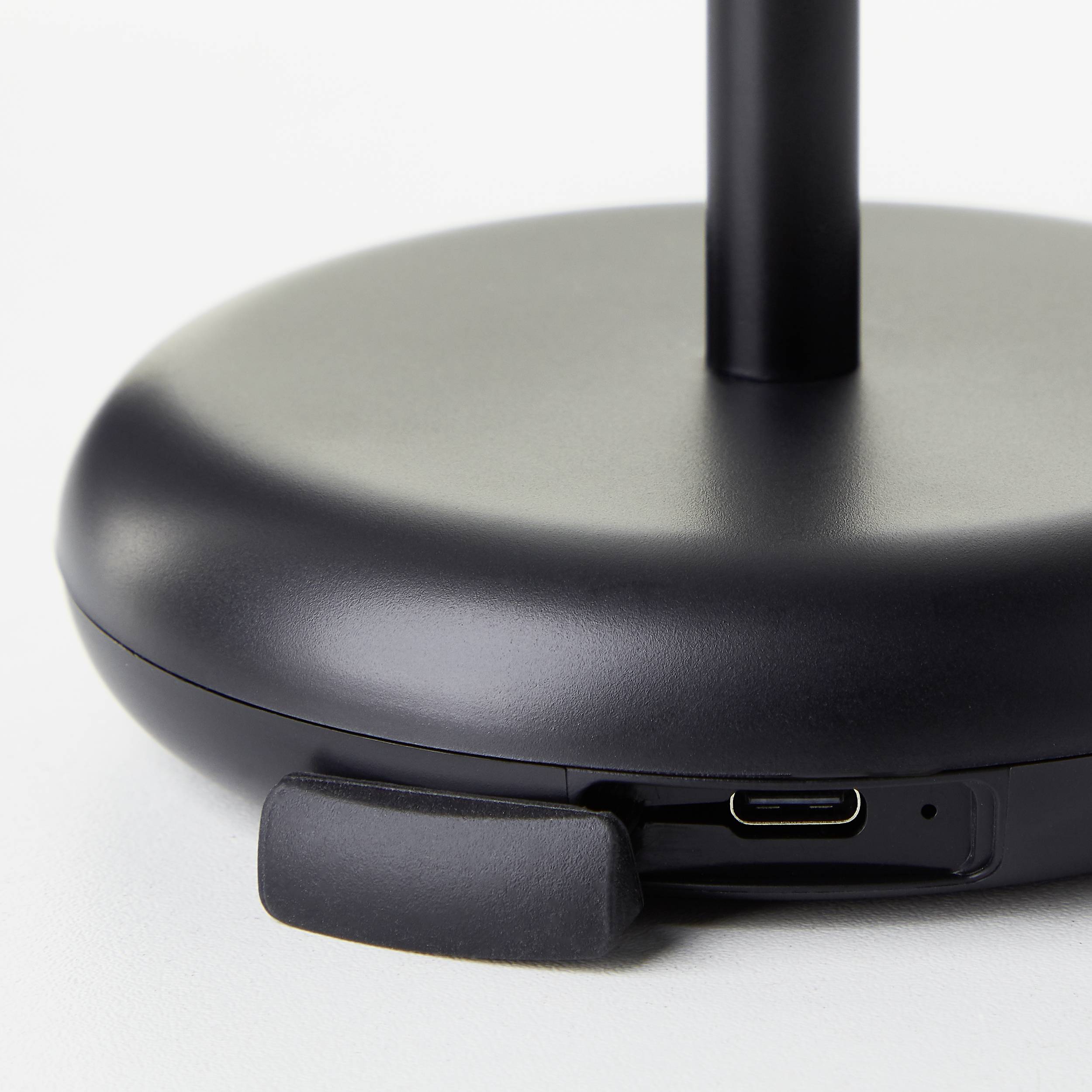 Brelight G40950A06 Nevio Akku-Tischlampe 2W Warmweiß Schwarz