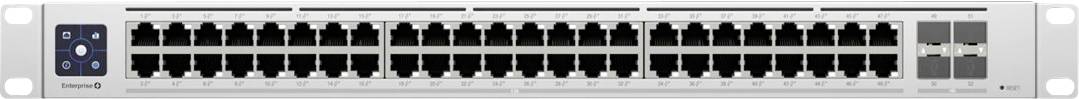 Ein Netzwerk-Switch mit 48 Ethernet-Ports zur Verteilung von Netzwerkverkehr in einem Rack-basierten Setup.