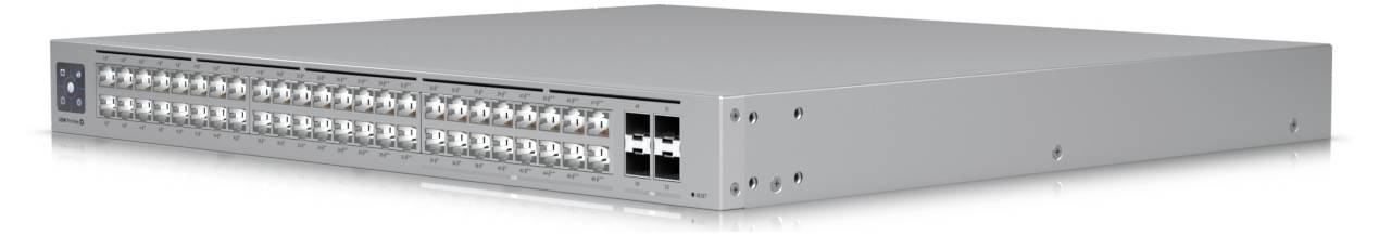 Grau, rechteckiger Netzwerk-Switch mit vielen Ports und einem schlichten Design, geeignet für große IT-Umgebungen.