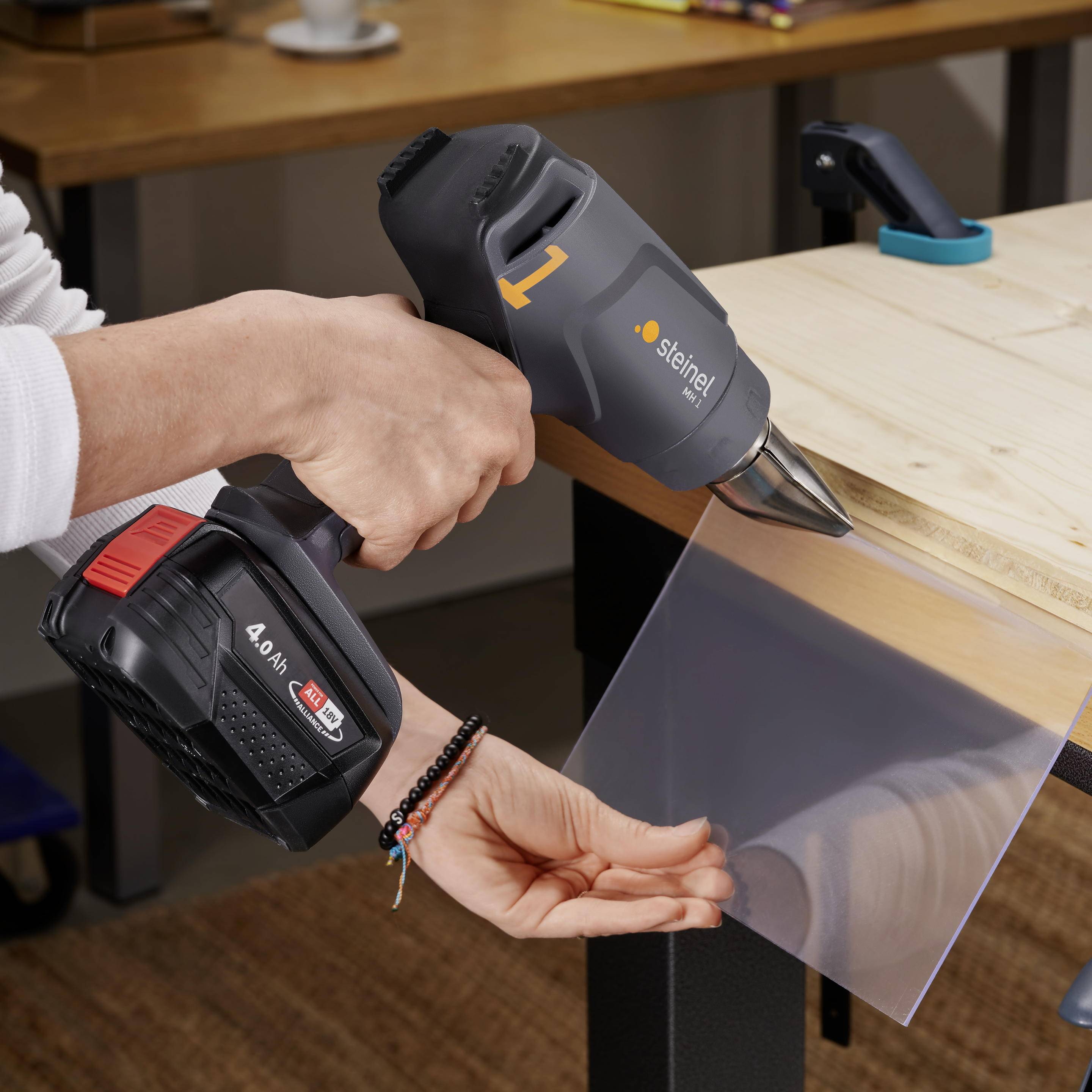 Steinel 088064 MH1 Akku-Heißluftgebläse ohne Akku, ohne Ladegerät 500W