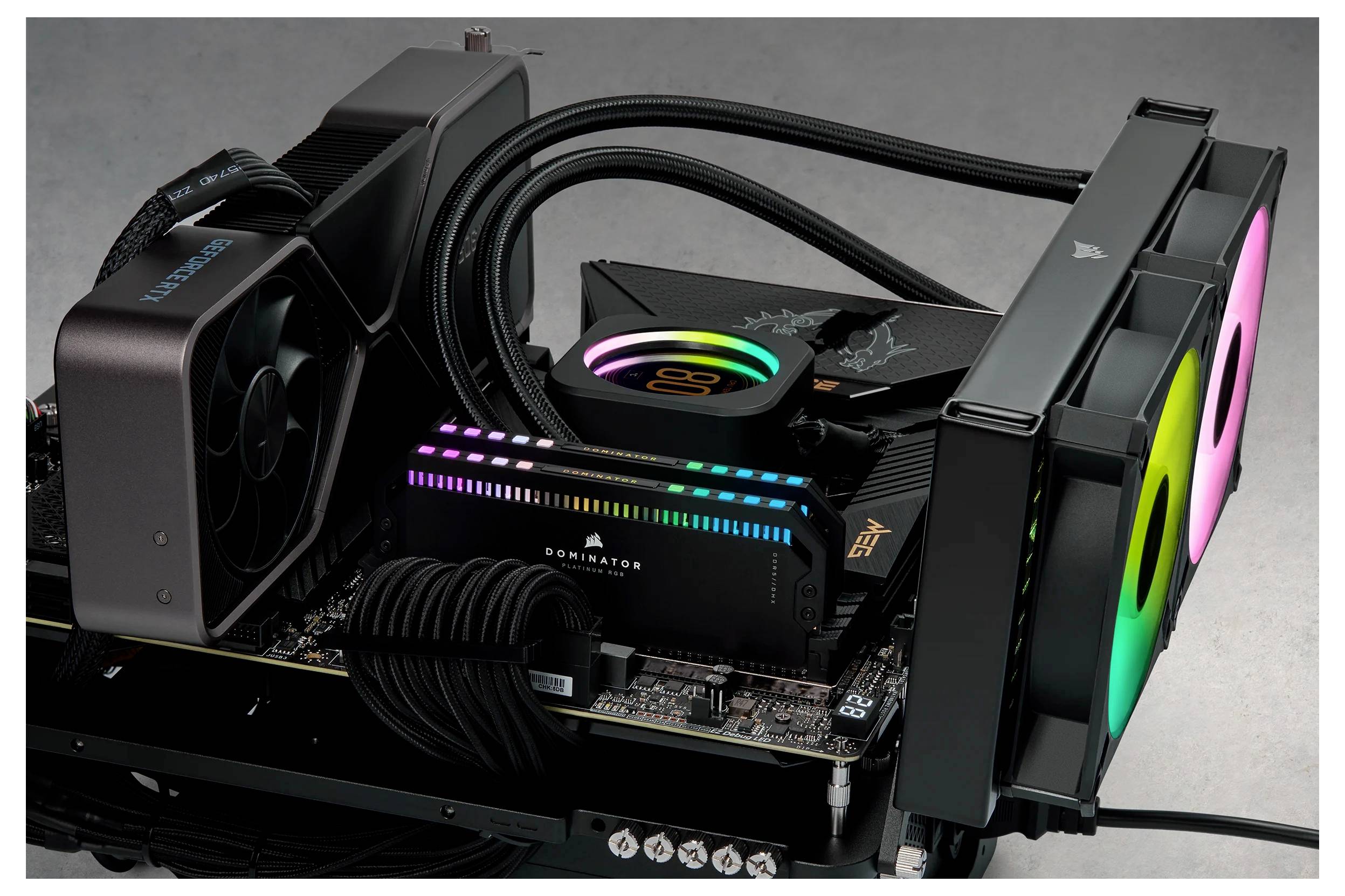 Corsair CMT64GX5M2B6800C40 PC-Arbeitsspeicher Modul DDR5 64GB 2 x 32GB 6800MHz 288pin DIMM CL40 CMT64GX5M2B6800C40