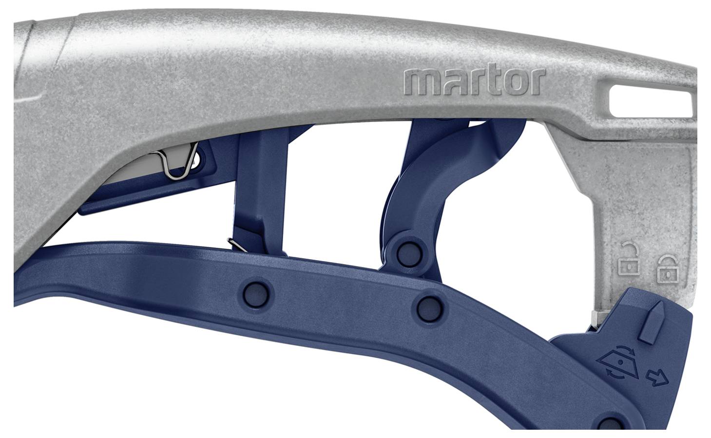 Ein Sicherheitsmesser mit Metall- und Kunststoffrahmen, Entriegelungsmechanismus und Griff in Blau und Silber.