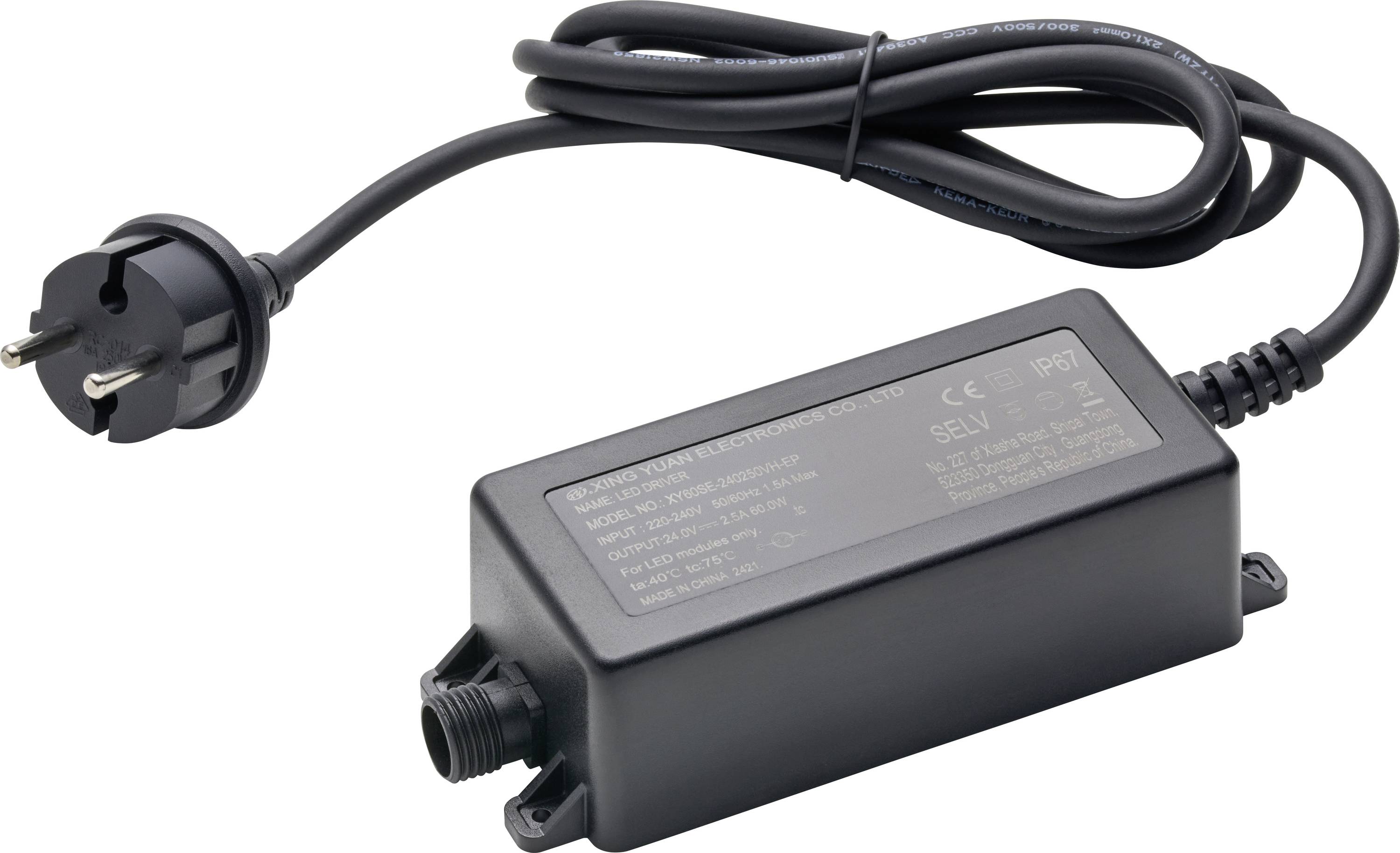 Ein schwarzer elektronischer Netzadapter mit europäischem Stecker, mit auf dem Gehäuse aufgedruckten Eingabe-Ausgabe-Spezifikationen und angeschlossenem Kabel.