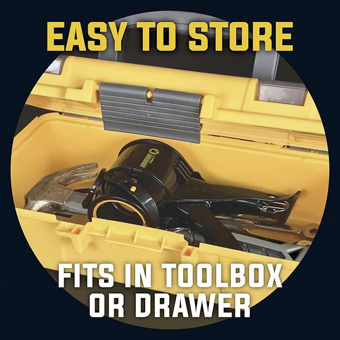 Gelber Werkzeugkasten mit offenem Deckel, enthält einen Hammer, ein Bandmaß und Zangen. Text: 'Easy to Store, Fits in Toolbox or Drawer'.