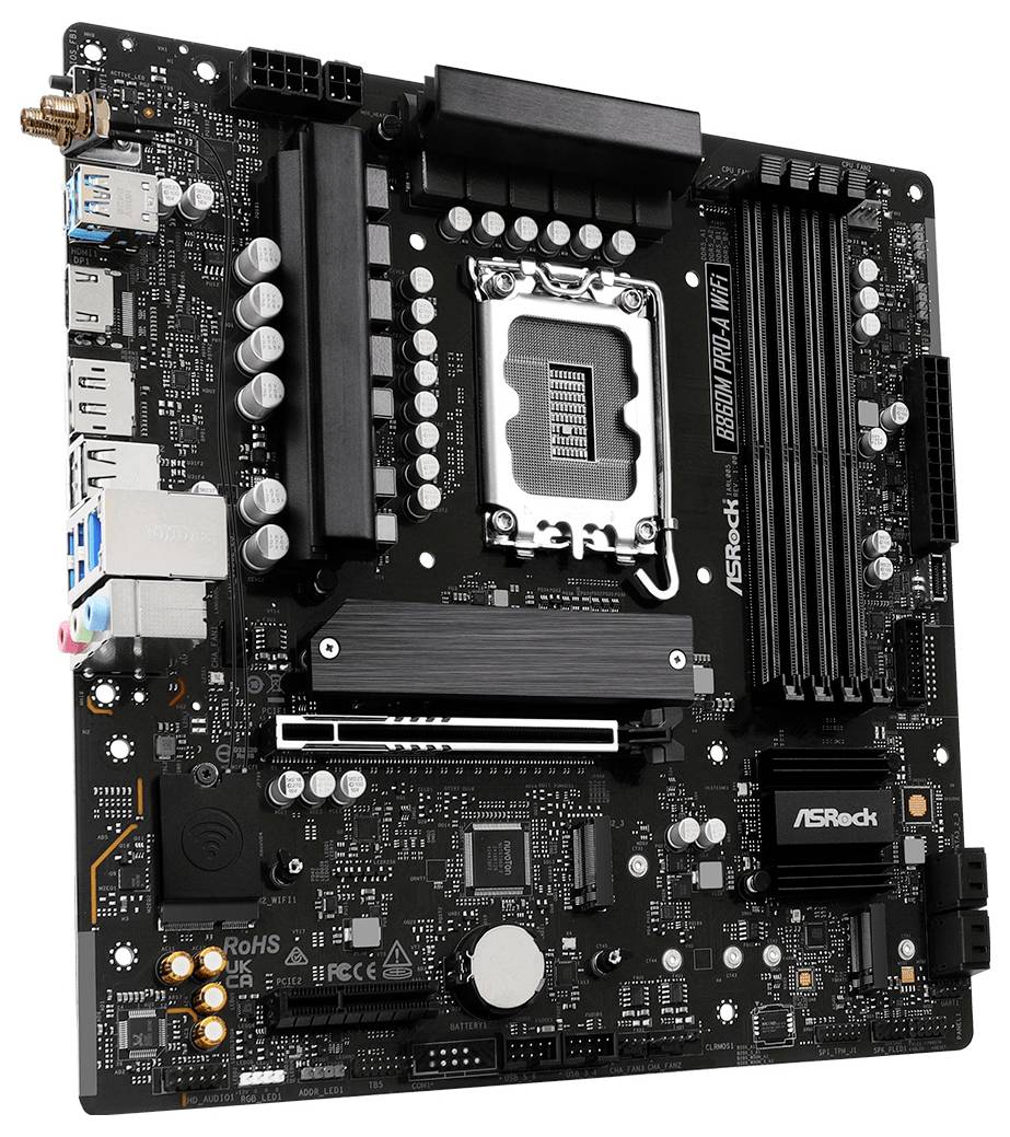 Eine Computermotherboard, die verschiedene Steckplätze und Komponenten zeigt, einschließlich RAM-Steckplätze, CPU-Sockel und mehrerer Anschlüsse und Verbinder.