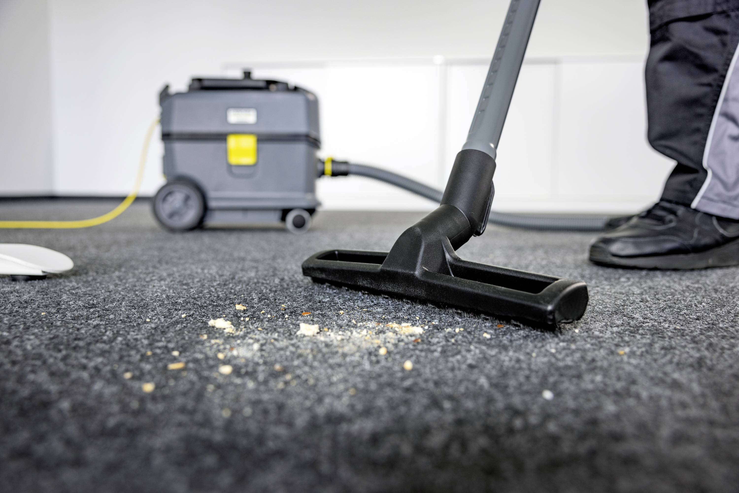 Kärcher Professional T 10/1 Adv 1.527-308.0 Trockensauger 585W 10l