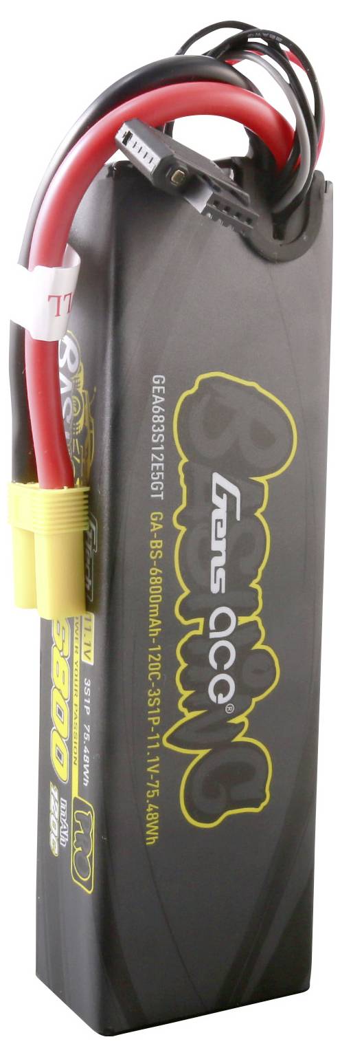 Ein rechteckiger LiPo-Akku mit roten und gelben Kabeln. Schwarzes Gehäuse mit Aufschrift 'Gens ace'.