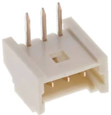 Ein dreipinniger beiger elektrischer Stecker, von einem Winkel aus betrachtet, mit Stiften, die von oben herausragen, und einem offenen Anschlussschlitz darunter.