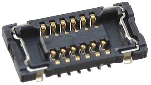 Ein Nahaufnahmebild eines kleinen elektronischen Steckers mit mehreren vergoldeten Kontaktstiften in einem schwarzen Kunststoffgehäuse.