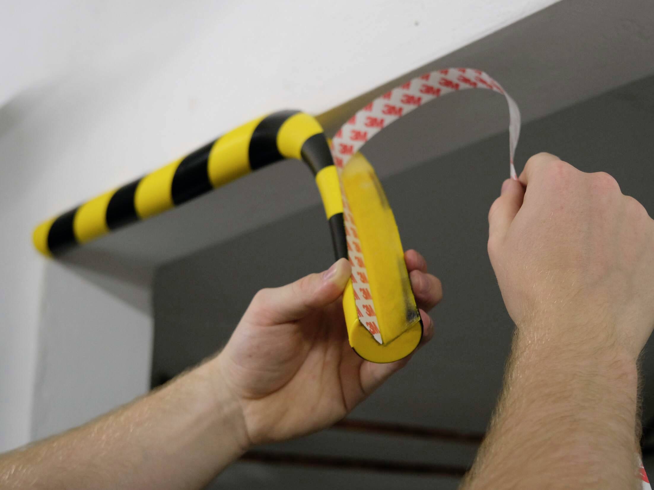 Durable 1100130 Eckschutz Schwarz, Gelb (L x B x H) 1000 x 40 x 30mm