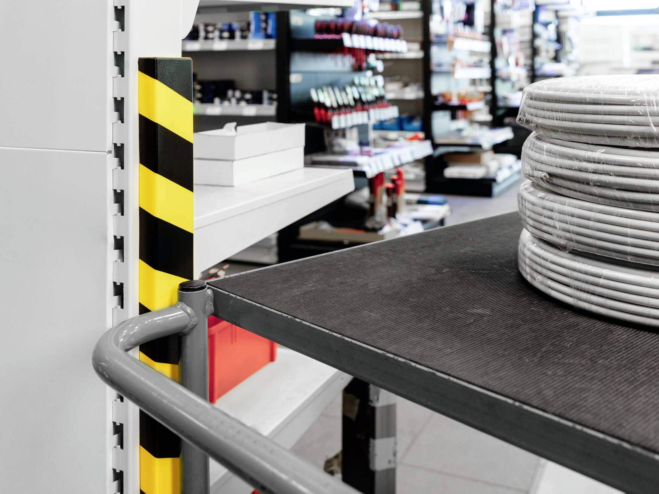 Durable 1108130 Schutzprofil Schwarz, Gelb (L x B x H) 1000 x 60 x 20mm