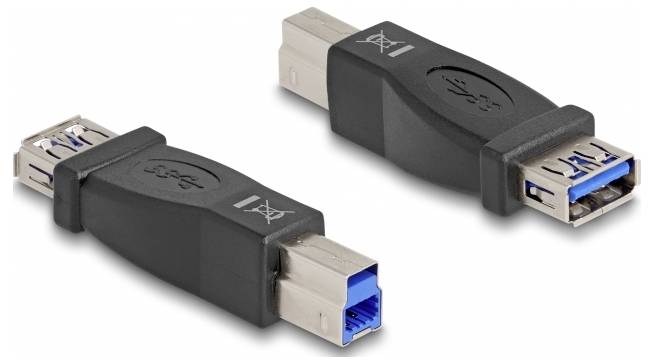 Zwei schwarze USB-Adapter, einer zeigt den USB-A-Stecker, der andere den USB-B-Stecker, beide mit blauen USB-3.0-Anschlüssen.