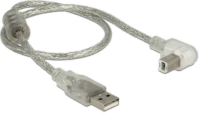 Ein silbernes USB-Kabel, das einen Standard-USB-Stecker mit einem quadratischen USB-B-Stecker verbindet, auf weißem Hintergrund.