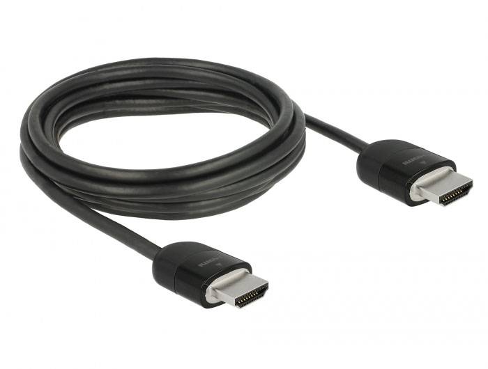 Schwarzes HDMI-Kabel mit zwei Steckern. Geeignet für den Anschluss elektronischer Geräte zur Übertragung von Audio- und Videosignalen.