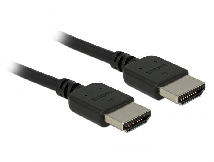 HDMI-Kabel mit zwei schwarzen Steckern, bereit für den Anschluss.