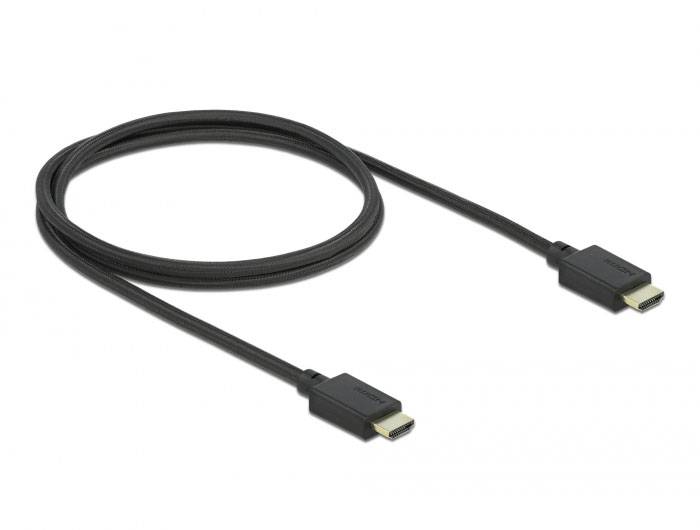 Schwarzes HDMI-Kabel mit zwei Steckern. Geeignet für Anschluss von Audio- und Videogeräten.