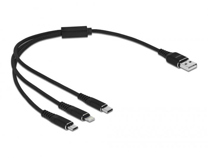Schwarzes USB-Kabel mit drei verschiedenen Steckern: USB-C, Lightning und Micro-USB, für Mehrfachkompatibilität mit Geräten.