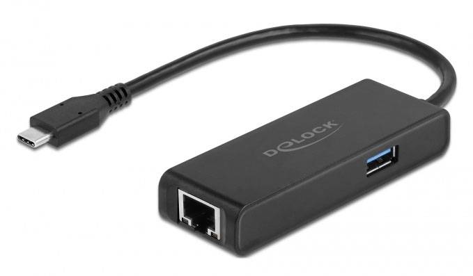 Ein schwarzer USB-C-Adapter von Delock mit einem Ethernet-Anschluss und einem USB-Anschluss.