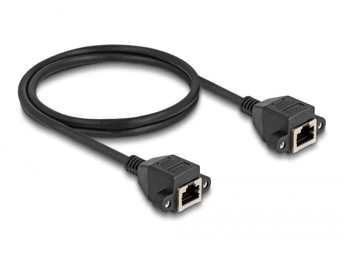 Schwarzes Ethernet-Verlängerungskabel mit zwei RJ45-Buchsen an den Enden, zur Verbindung von Netzwerkkabeln über größere Distanzen.