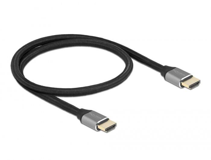 Ein schwarzes HDMI-Kabel mit metallischen Anschlüssen, geeignet für die Verbindung von Audio- und Videogeräten.