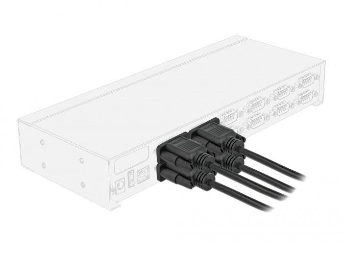 Ein Netzwerkgerät-Rückansicht mit vier angeschlossenen Netzwerkkabeln. Die Kabel sind in parallel angeordneten Ports eingesteckt.