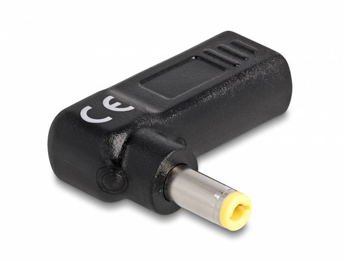 Schwarzer Winkel-Netzsteckeradapter mit gelber Öffnung und 'CE'-Zeichen, zur Stromverbindung von Geräten.