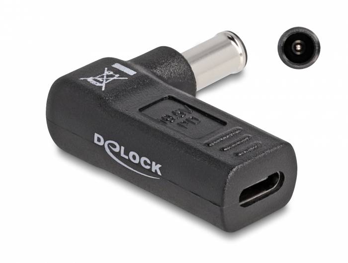 Ein schwarzer Delock Adapter mit USB-C-Buchse und Hohlstecker, geeignet für Stromanschlüsse.