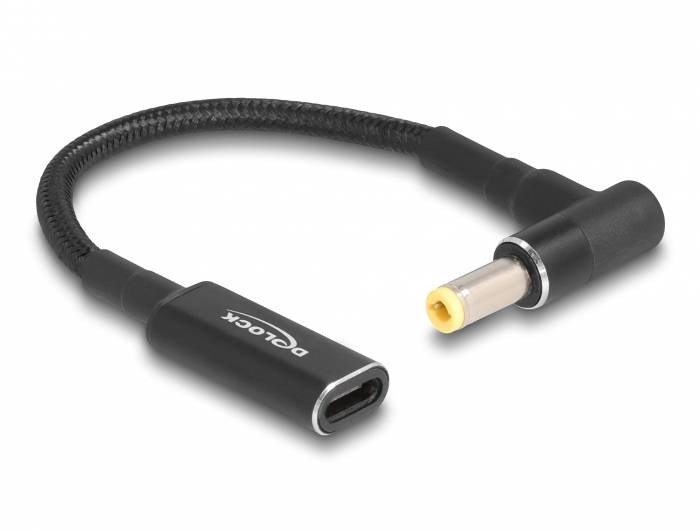USB-C-auf-DC-Kabeladapter, schwarzer flexibler Kabelstrang mit einem USB-C-Anschluss und einem kreisförmigen DC-Anschluss.