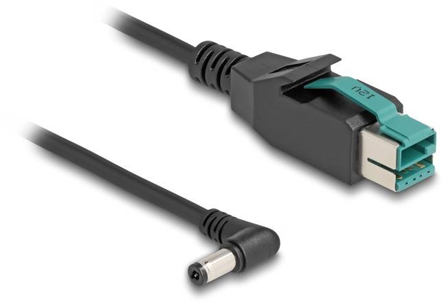 Ein schwarzes Kabel mit einem Winkelstecker auf einer Seite und einem rechteckigen Stecker mit grünen Markierungen auf der anderen Seite.