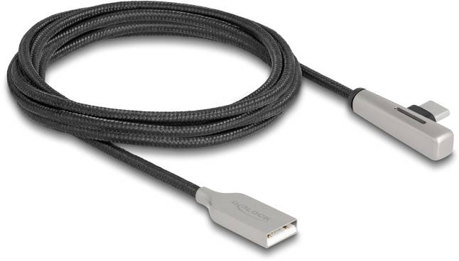 Ein geflochtenes USB-Kabel mit einem rechtwinkligen Anschluss auf der einen Seite und einem Standard-USB-Anschluss auf der anderen Seite.