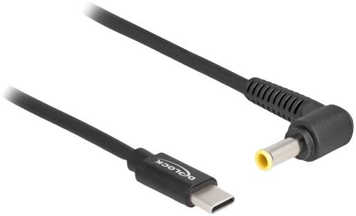 Ein schwarzes Kabel mit USB-C-Stecker auf der einen und einem runden Stecker mit gelbem Innenring auf der anderen Seite.