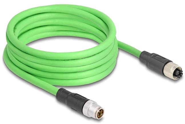 Grünes, aufgerolltes Kabel mit schwarzen Steckern an jedem Ende.