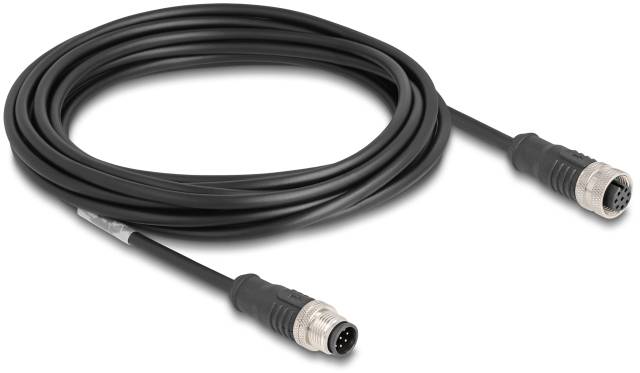 Schwarzes Verbindungskabel mit zwei Steckern an den Enden zur elektrischen Verbindung in industriellen Anwendungen.